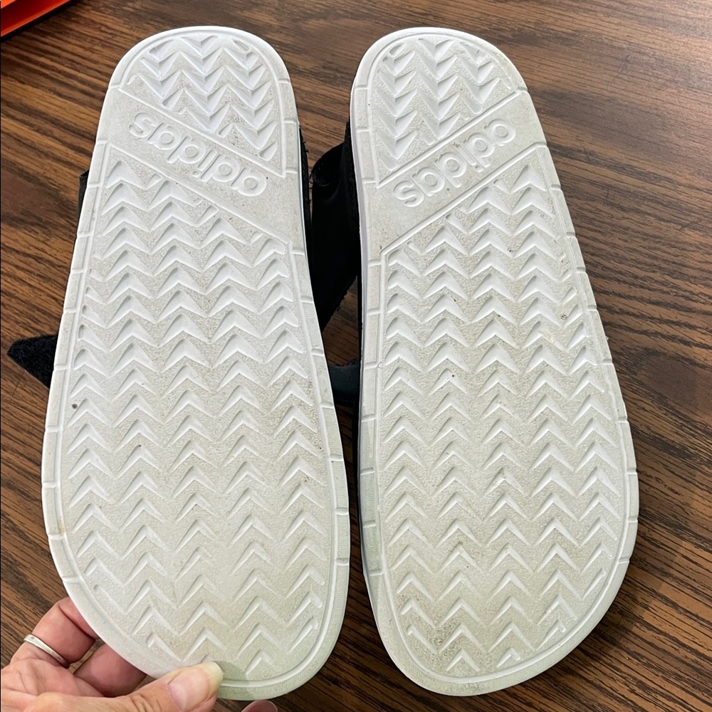 Adidas Black and White Strap Sandals - Picture 4 of 5